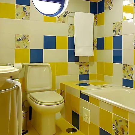 Turisticos Da Orada Marina De 4* אלבופיירה
